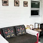 Spacious King Size Private Room Pet Friendly