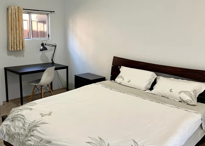 Spacious King Size Private Room Pet Friendly