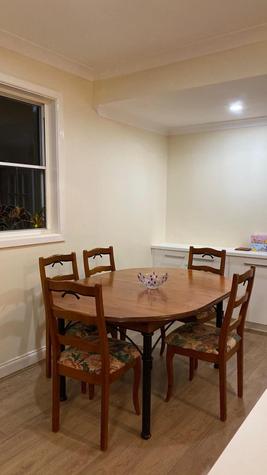 Spacious King Size Private Pet Friendly Sydney