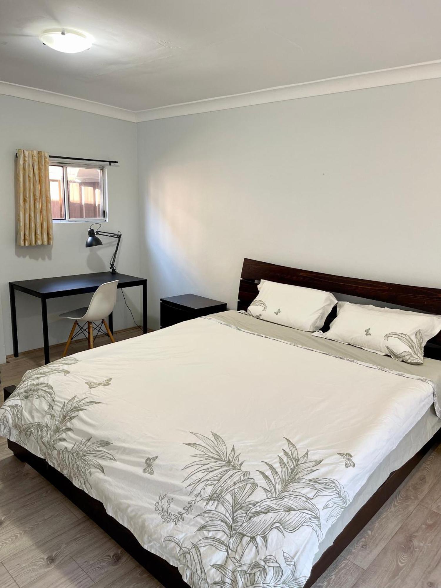 Spacious King Size Private Pet Friendly